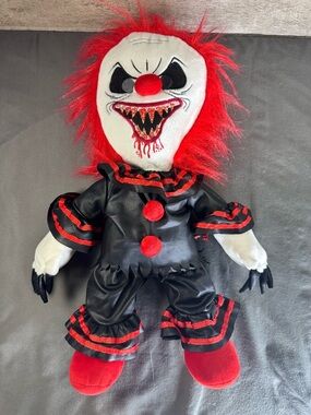 Spirit Halloween Crouchy the Clown Plush Exclusive Killer Carney 19”